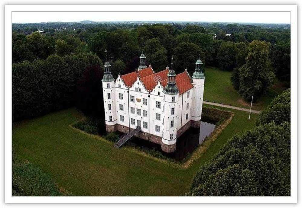 Hotel Am Schloss Ahrensburg Amenities photo